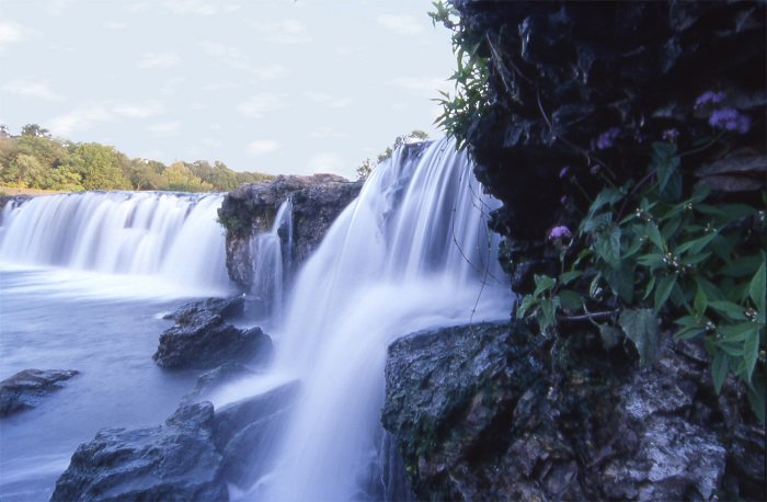 12 Waterfalls in the Midwest - KC Parent Magazine