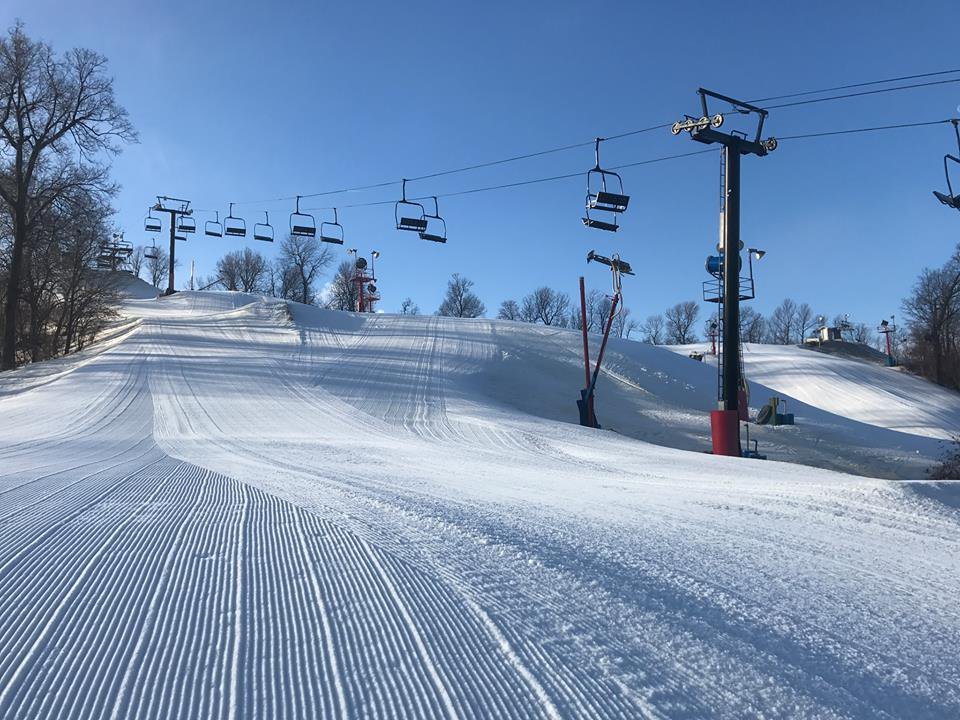 Hometown Mountain Shoutout: Snow Creek Ski Area, Weston, MO - Ski The  Gateway to The West! - SnowBrains