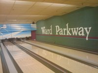 ward_parkway_lanes.jpg