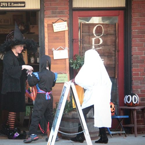 Trick or Treat Downtown Liberty KC Parent Magazine