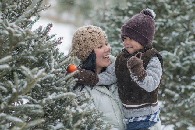 Christmas at Legends Outlets - KC Parent Magazine