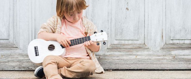 Best-ukulele-for-kids.jpg