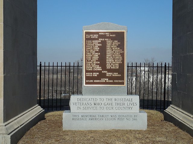 Rosedale Memorial Arch 4.jpg