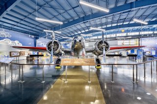 4-Muriel_Lockheed Electra 10E_Amelia Earhart Hangar Museum in Atchison Kansas.jpg