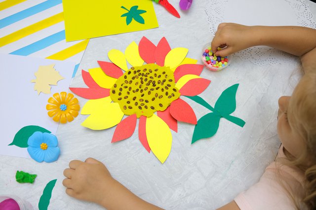 Easy Toddler Painting - KC Parent Magazine