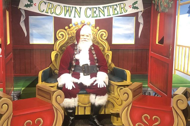 Christmas at Legends Outlets - KC Parent Magazine