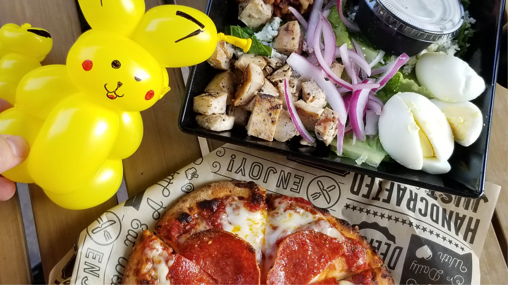 events-weekly-photo-gallery-family-night-meal