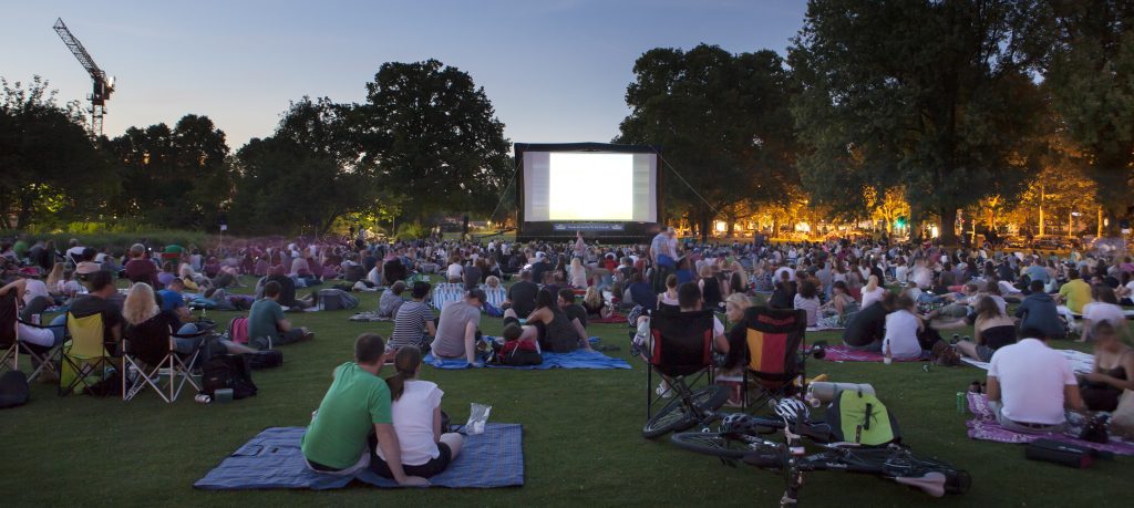 Summer Movies in Kansas City 2026: Outdoor Movies, Kids’ Movie Deals & Family Film Nights
