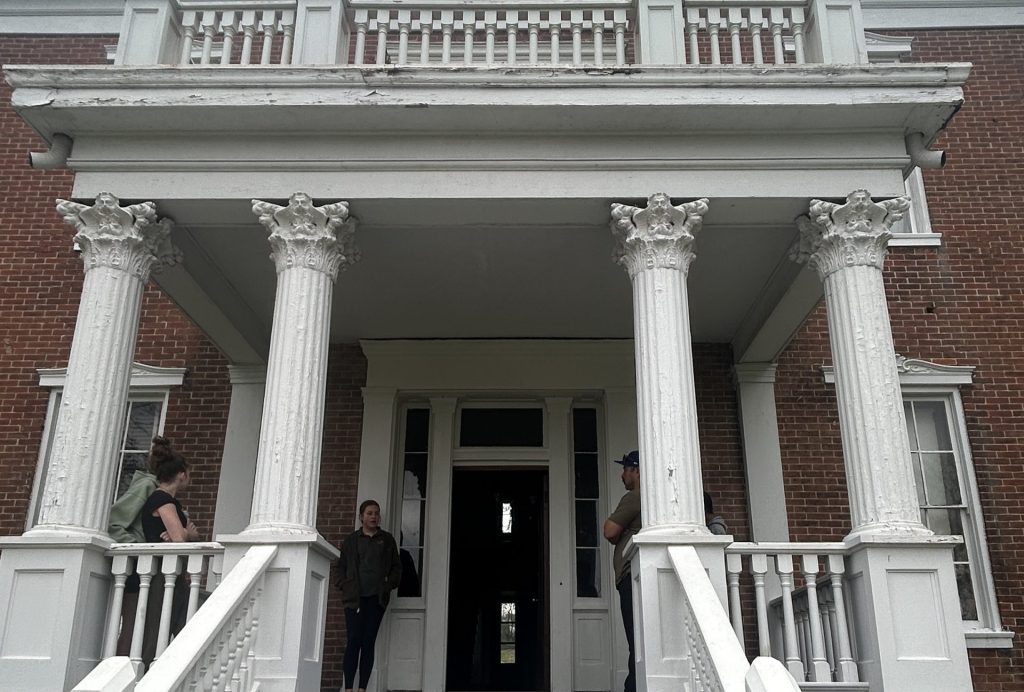A Day Trip to Lexington, Missouri: Coffee, Shopping, History and More